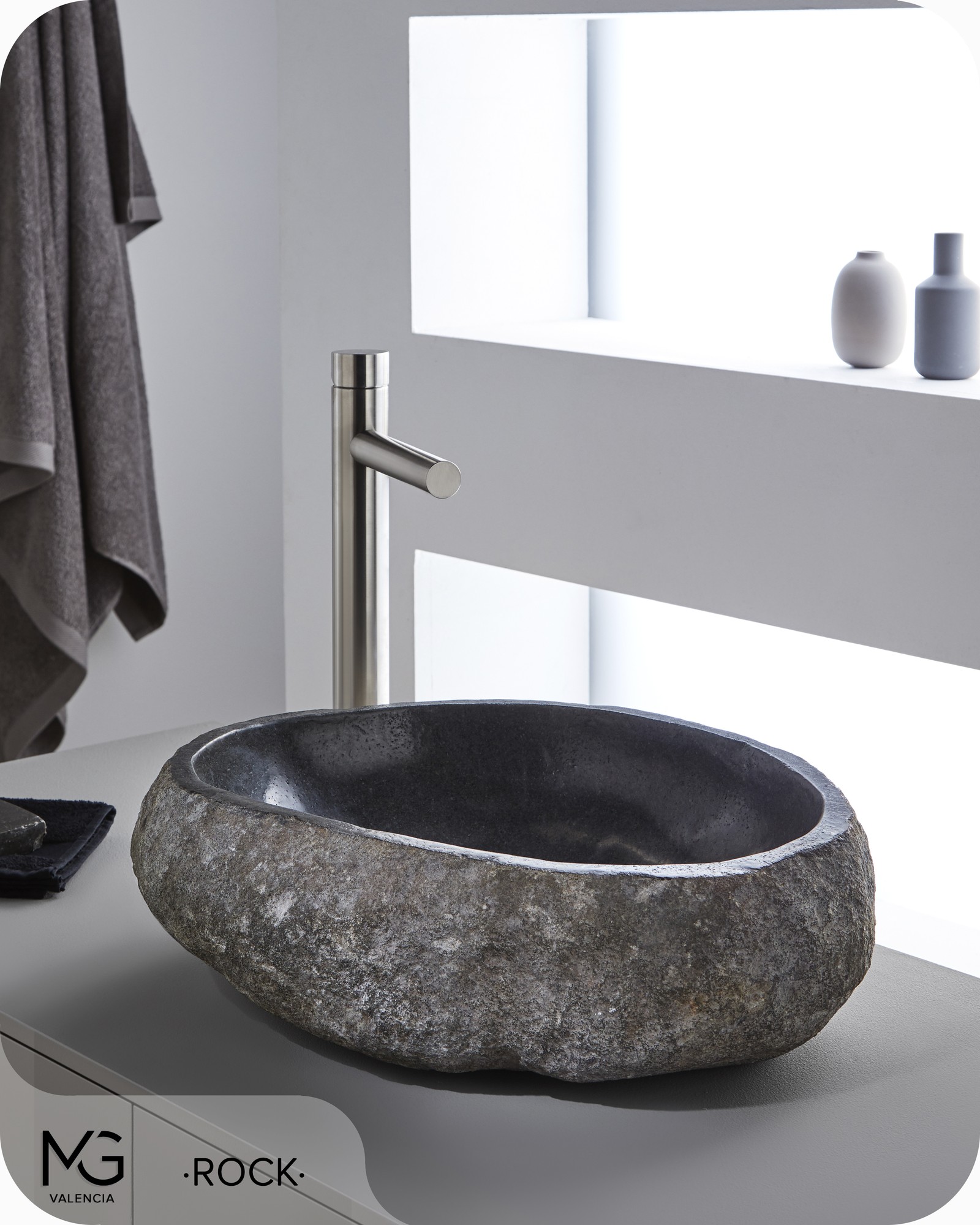 Lavabo sobre encimera MG Valencia Rock 450 × 400 mm piedra de río gris/negro